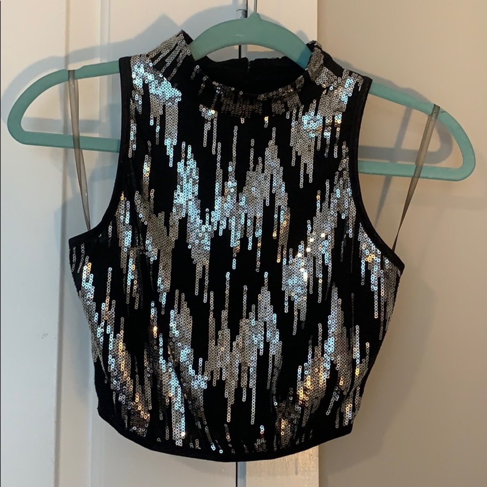 Black and silver sequin cropped tank top